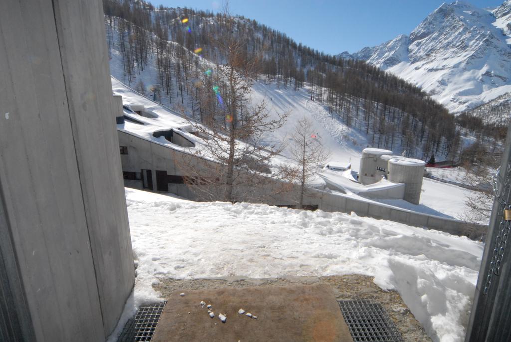 Cromotherapy Apartment Breuil-Cervinia Exterior photo